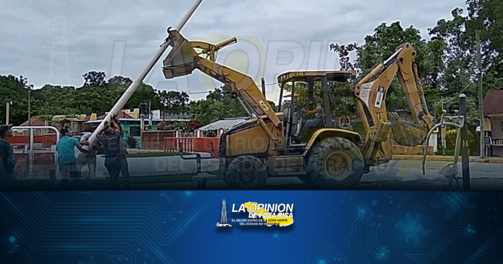 Con retiro de postes oxidados alejan riesgos en parque