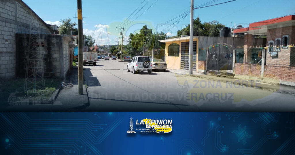 Acusan ciudadanos de Coatzintla la falta de taxis en la mañana