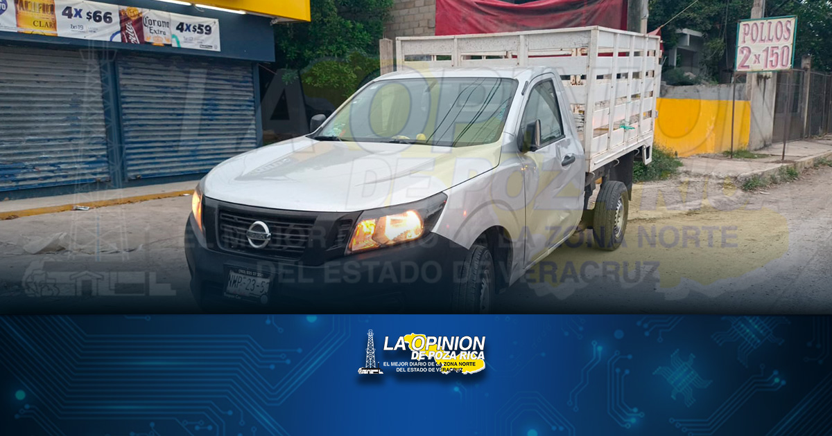 SE ESTRELLA EN UNA CAMIONETA