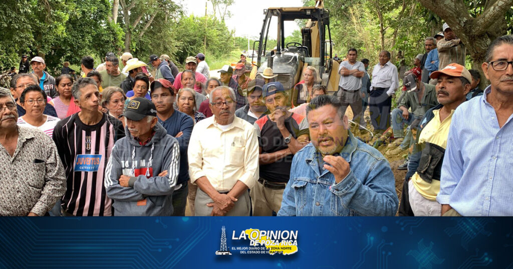 Detienen obra de la CAEV en El Xúchitl