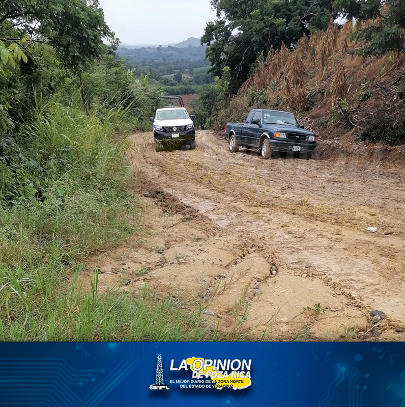Caminos intransitables por lodazal