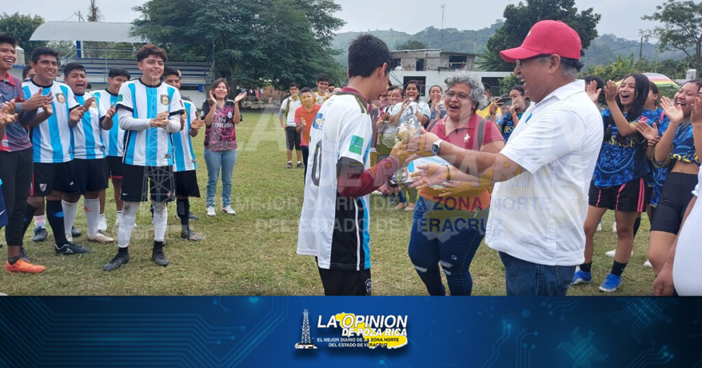 Se confrontan en torneo 7 escuelas