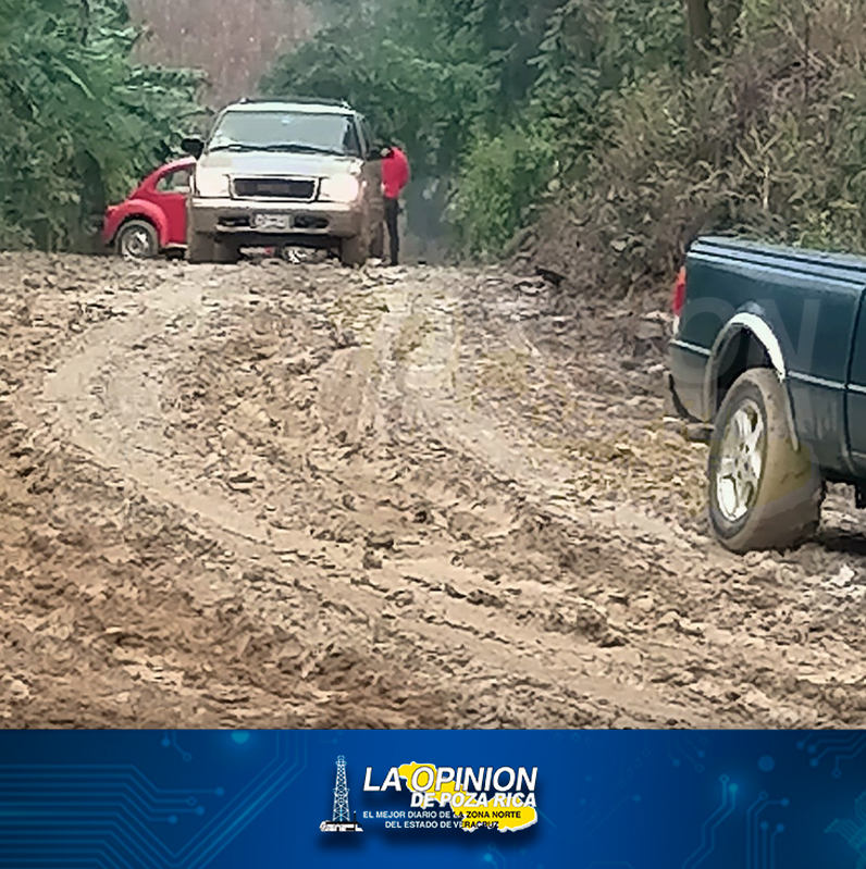Caminos intransitables por lodazal