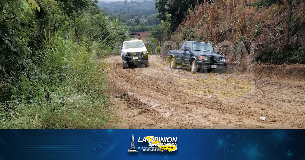 Caminos intransitables por lodazal