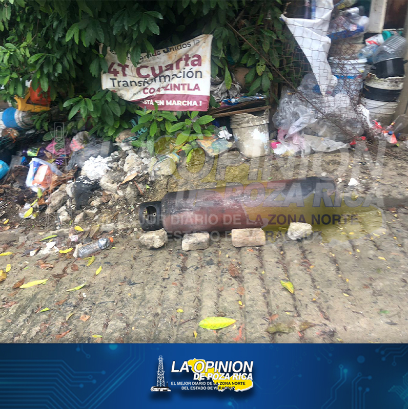 Incendio arrasa vivienda en Coatzintla