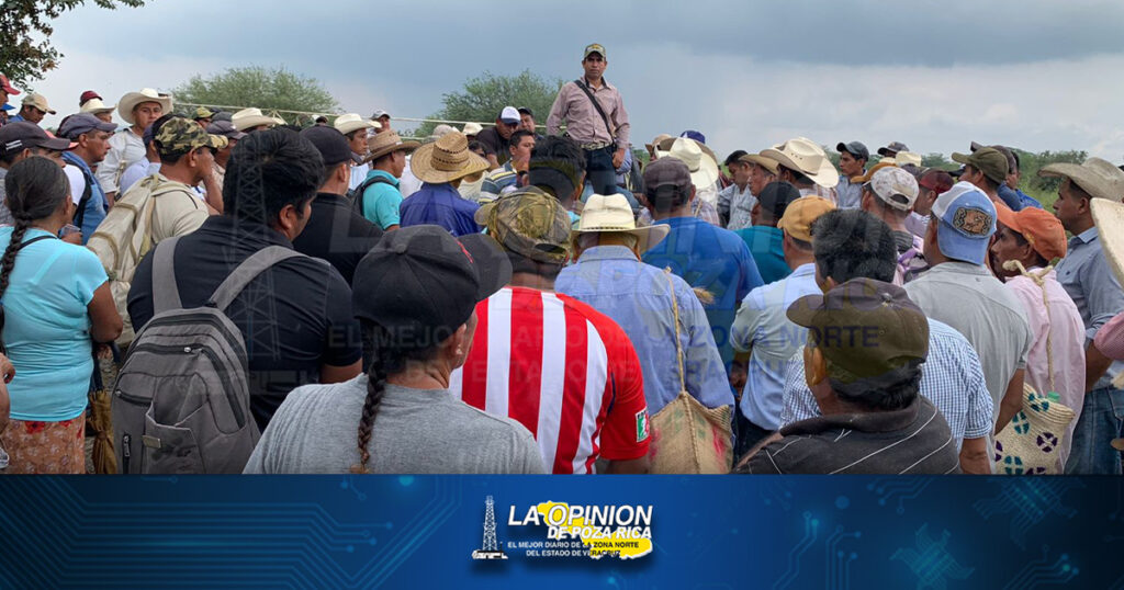 Bloquen la Carretera Álamo a Chicontepec
