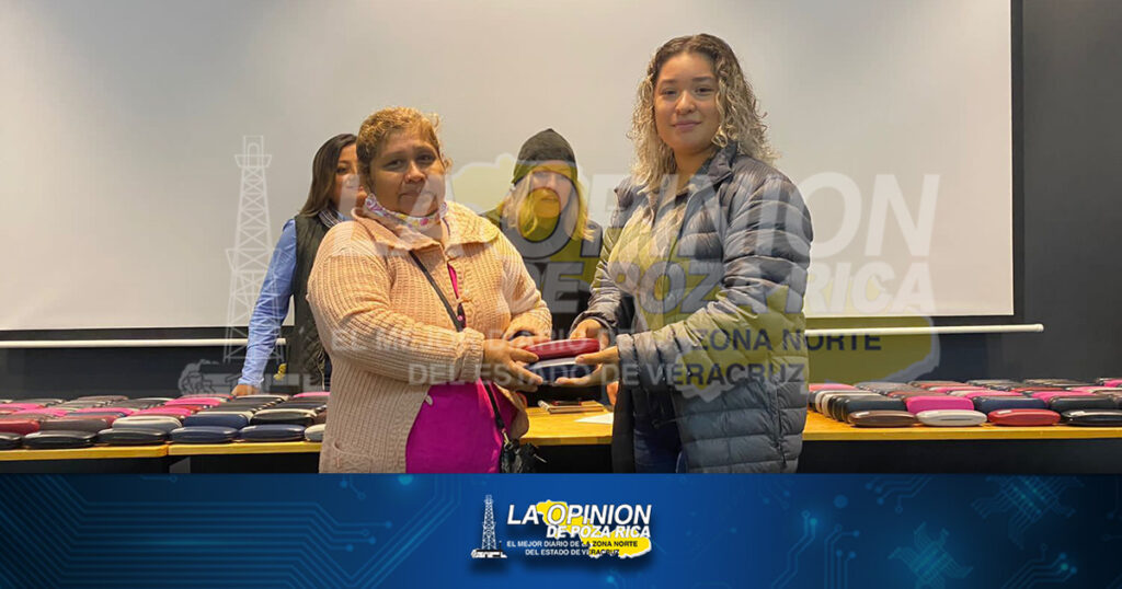 Entrega DIF 300 lentes de manera gratuita