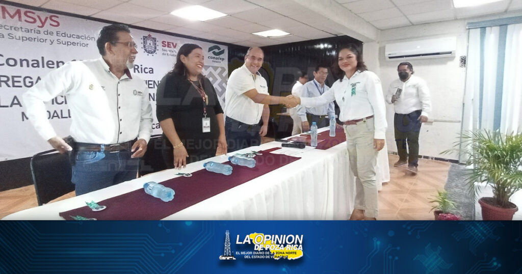 Conalep 177 de Poza Rica obtiene Medalla de Plata