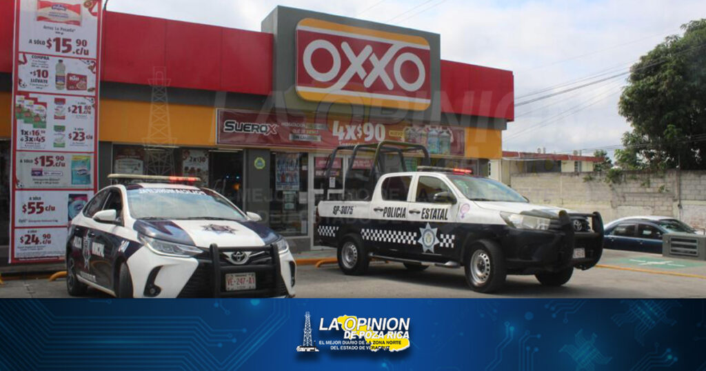 Asaltan OXXO de calle 16