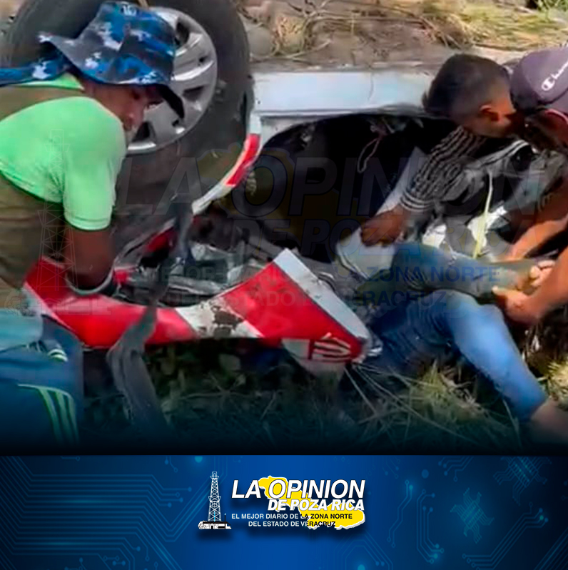 ¡Un muerto y varios lesionados en volcadura!