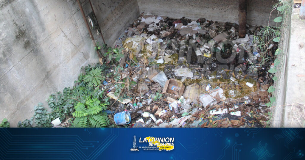 Descargas del drenaje general caen directo al río Cazones