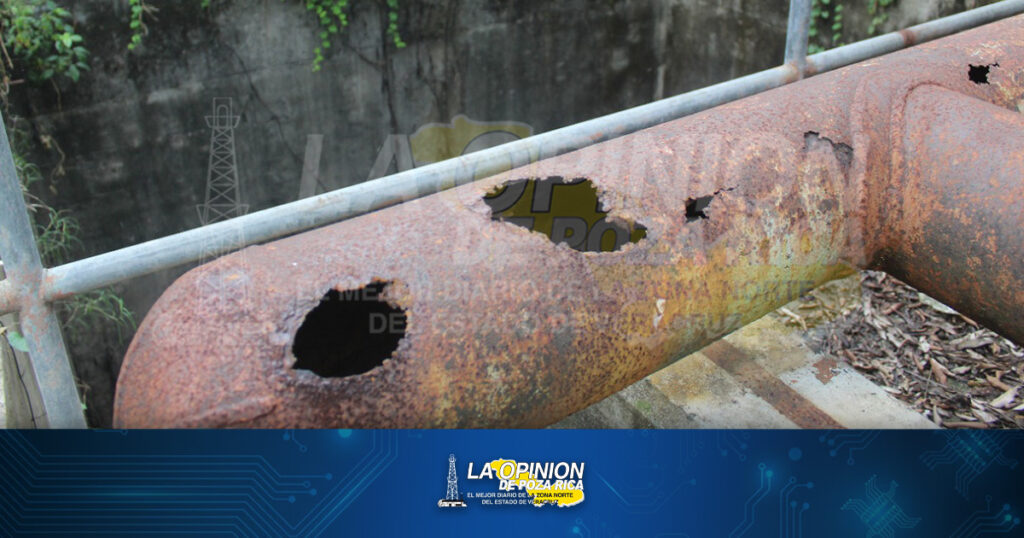 Descargas del drenaje general caen directo al río Cazones