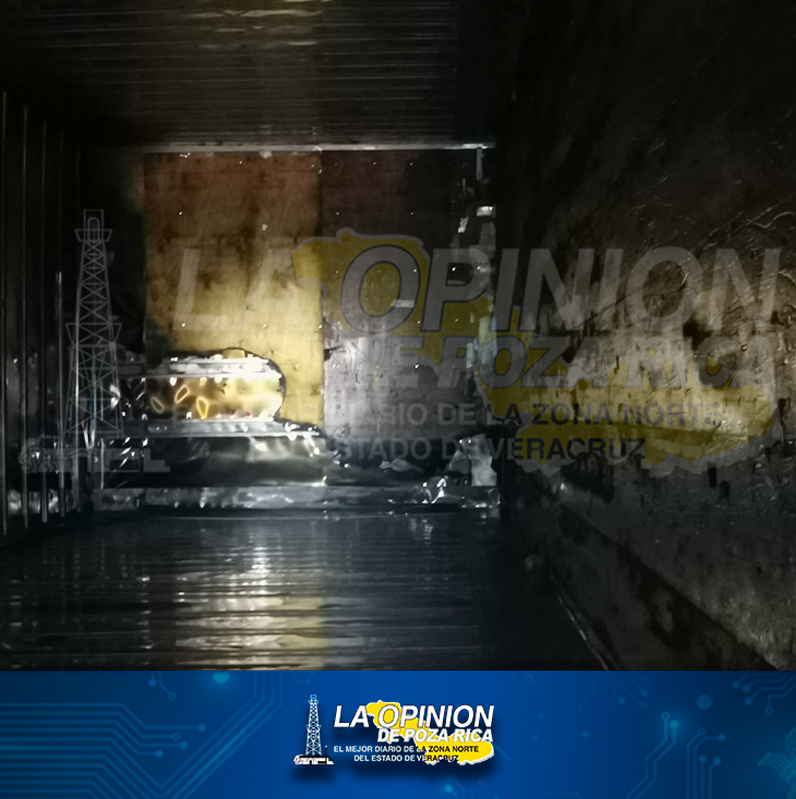 Arde tráiler en la carretera Álamo-Tihuatlán