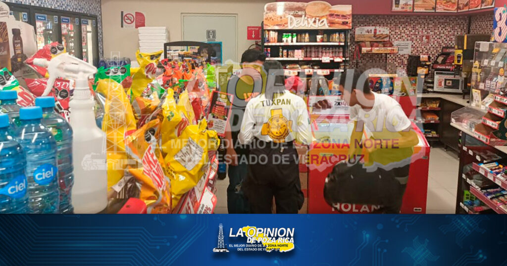 Con pistola en mano, atraca un Oxxo