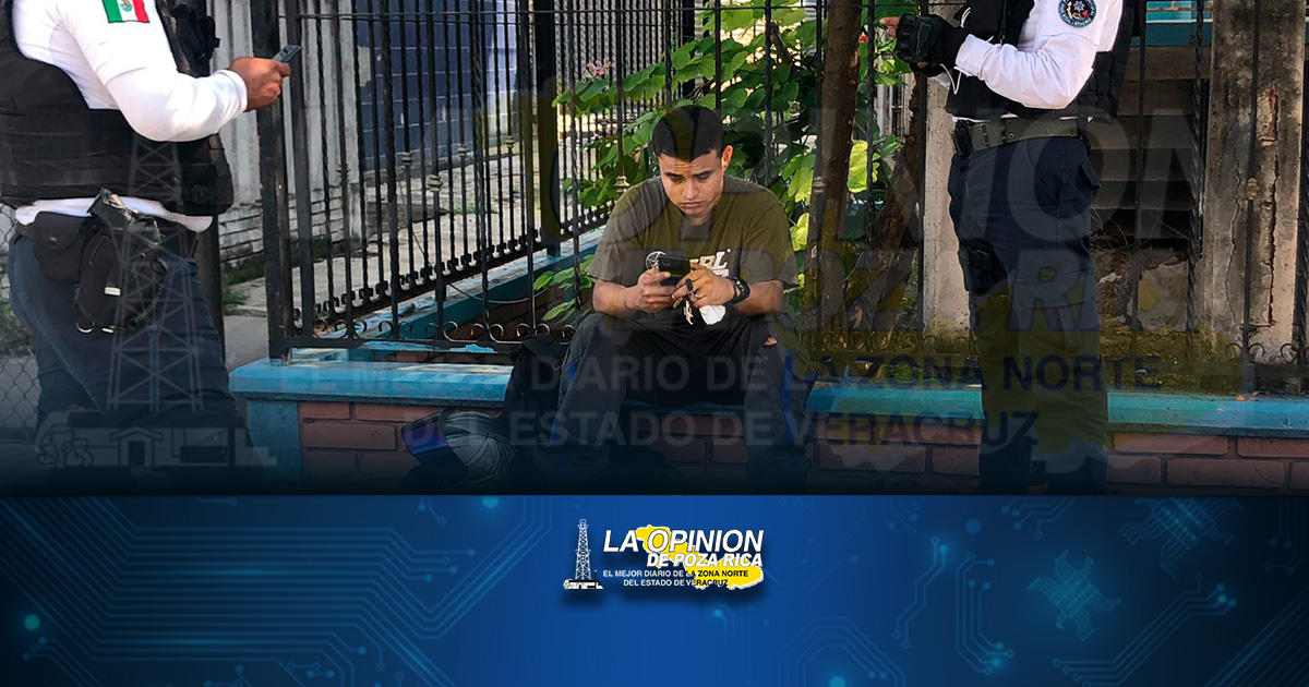 Motociclista derribado por taxista