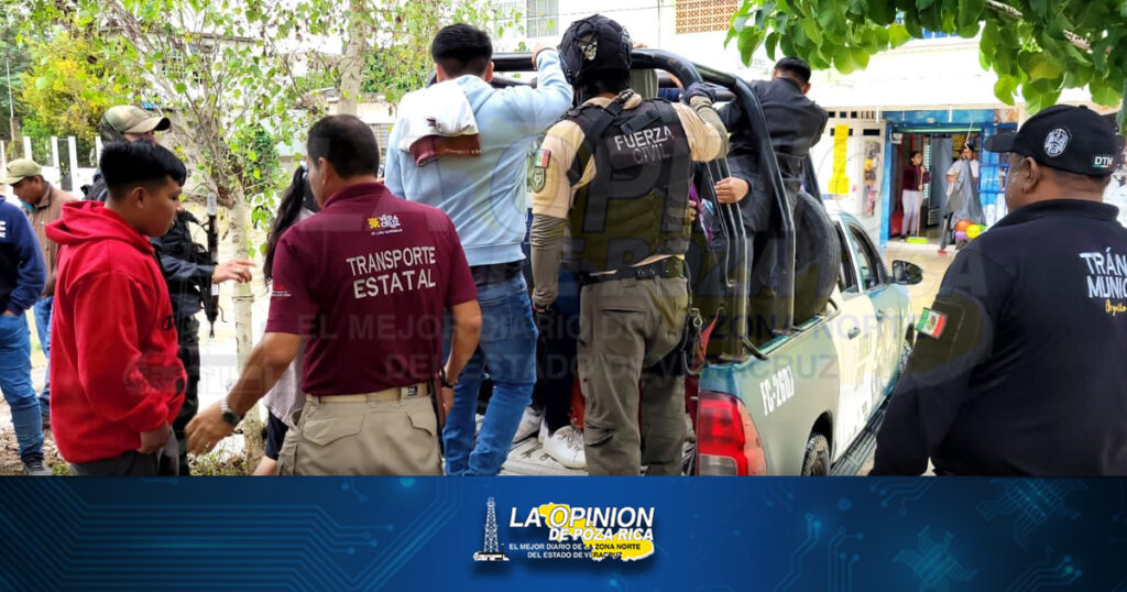 Estudiantes se quedan varados en el albergue López Portillo