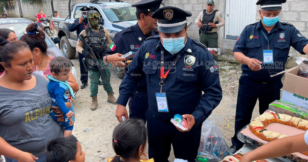 Llegan los reyes magos a la Colonia Nuevo Amanecer