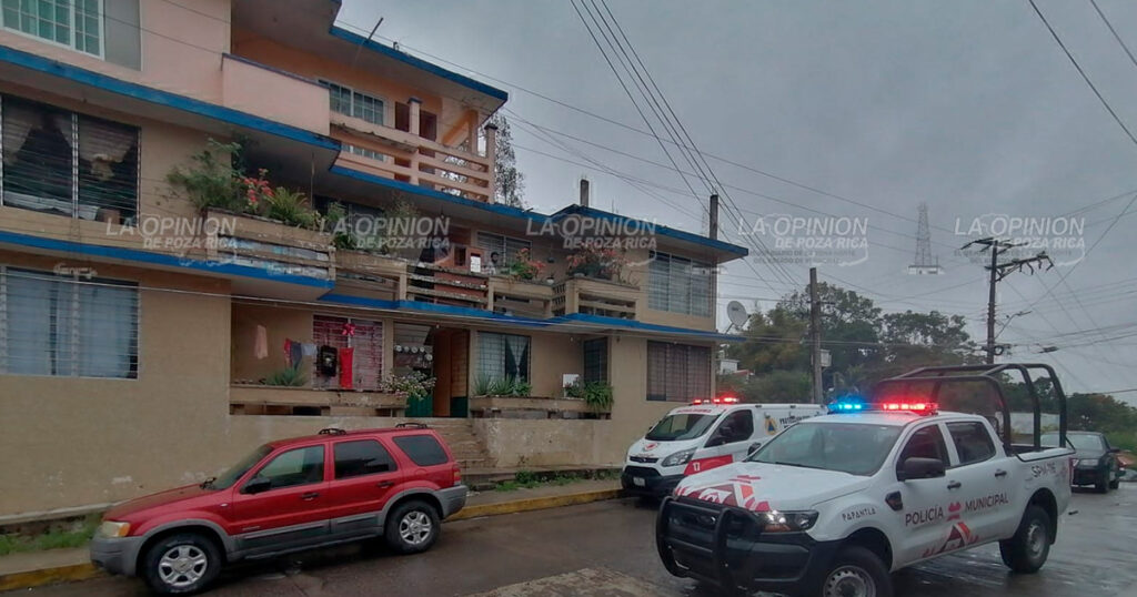 Cortocircuito provoca incendio en vivienda