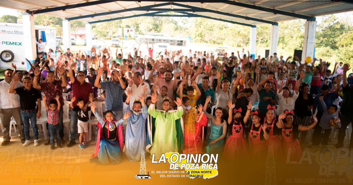 Los reyes magos continúan su recorrido por comunidades de Tuxpan