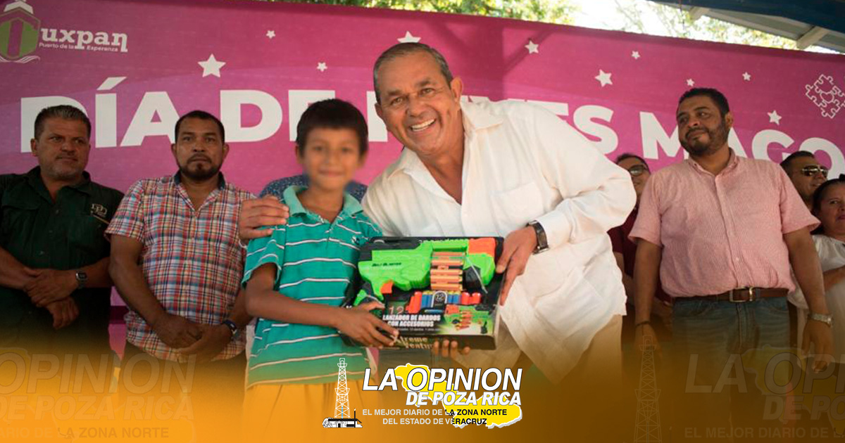 Los reyes magos continúan su recorrido por comunidades de Tuxpan