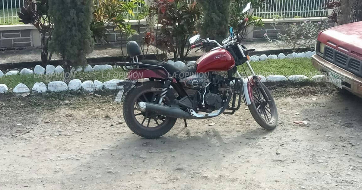 Se “esfuma” una motocicleta