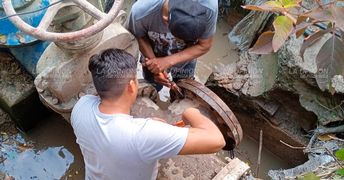 Daña corrosión línea principal de agua
