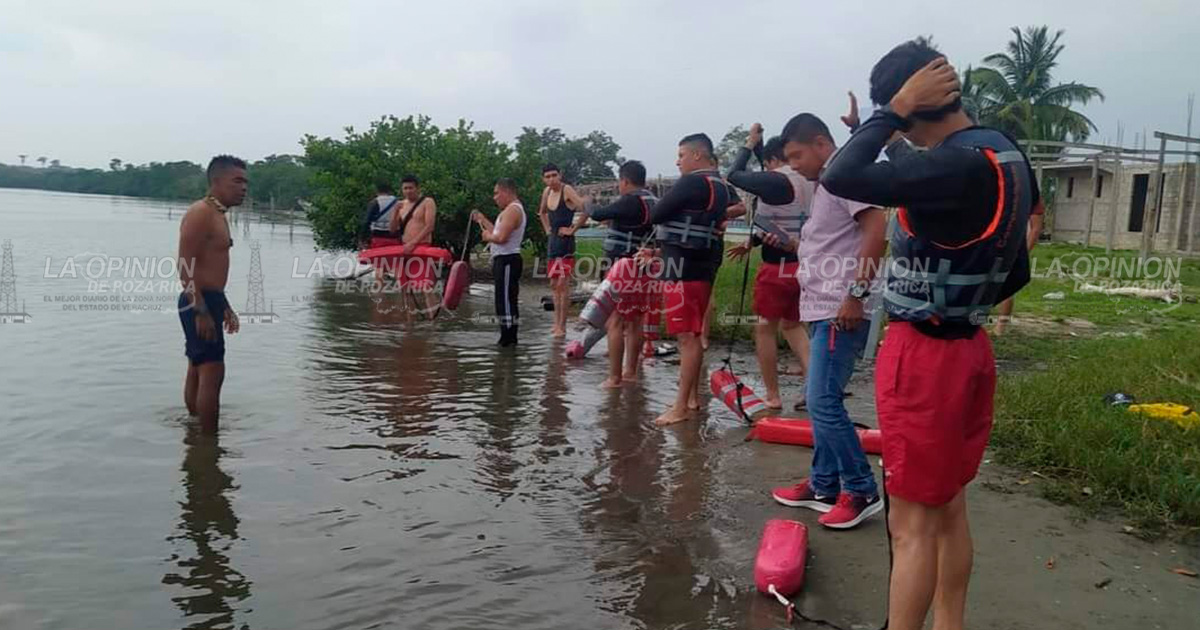 Se capacitan en rescate acuático