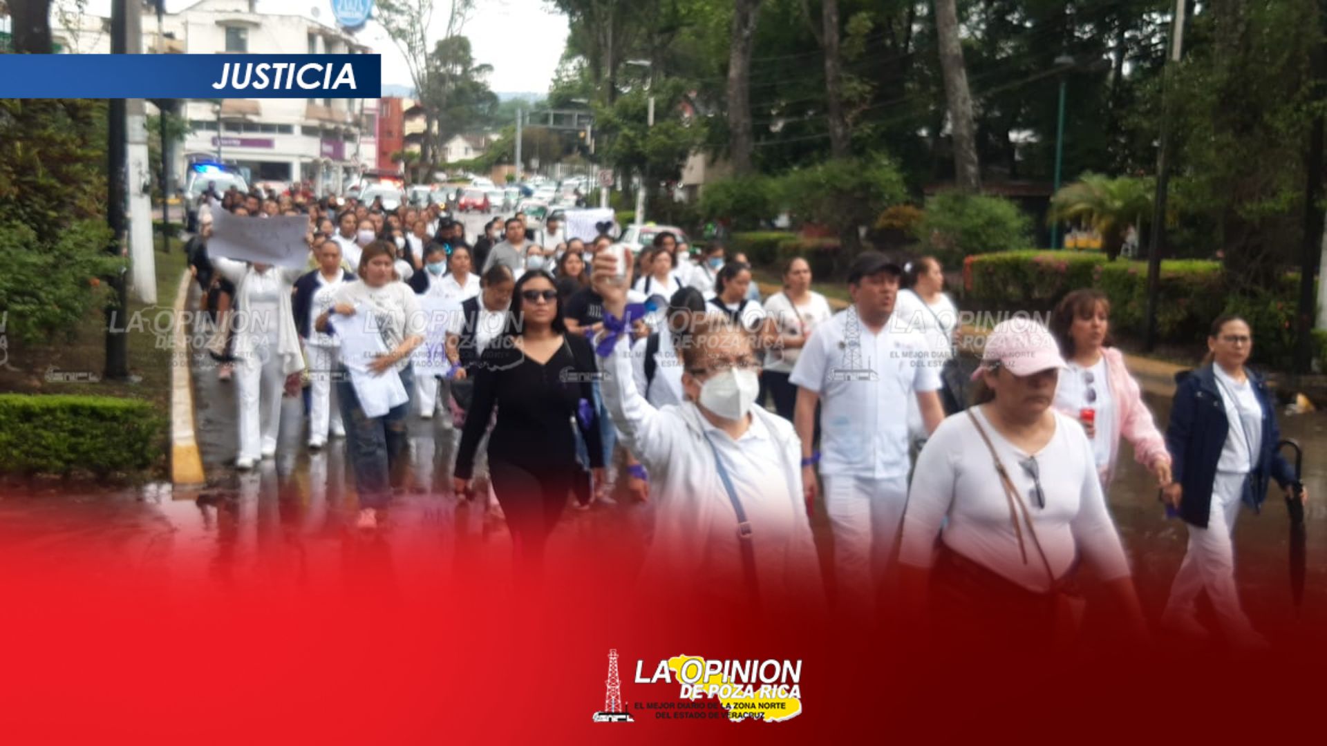 Bajo la lluvia, amigos y compañeros de Yazareth, exigieron justicia, este domingo por la tarde