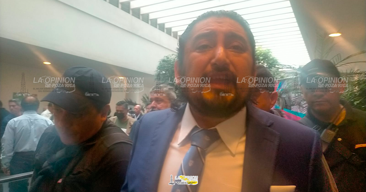 Rector de La Universidad del Conde, se defiende de señalamientos de que sus egresados aplican malas cirugías estéticas. Pese a que ya causó tres muertes de señoras.