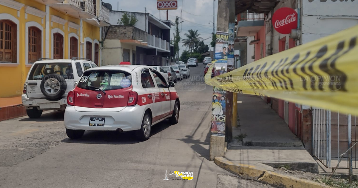 Retirarán autos maceta<br>que afectan vía pública