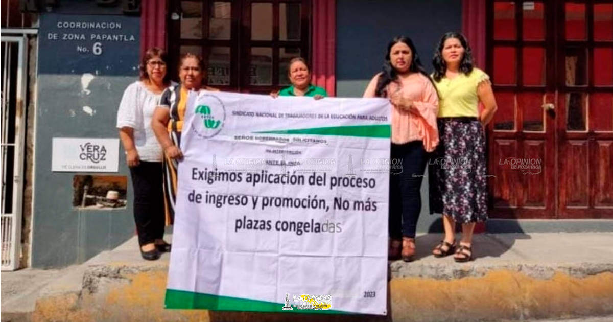 Trabajadores del IVEA se manifiestan