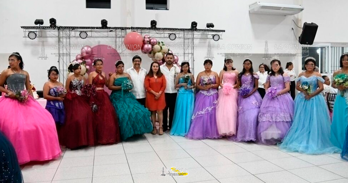 Festejan a 16 quinceañeras