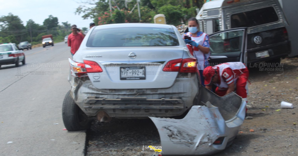 Encontronazo carretero en Tihuatlán