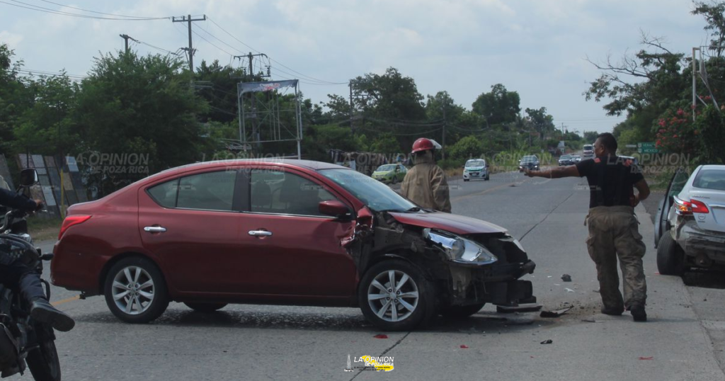 Encontronazo carretero en Tihuatlán
