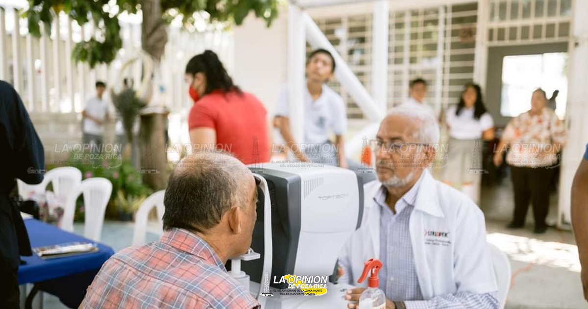 Llevan servicios de salud gratuitos en Perlas del Oriente