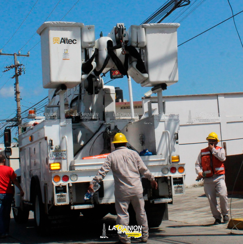 Corta CFE energía por libranzas en sectores de Poza Rica