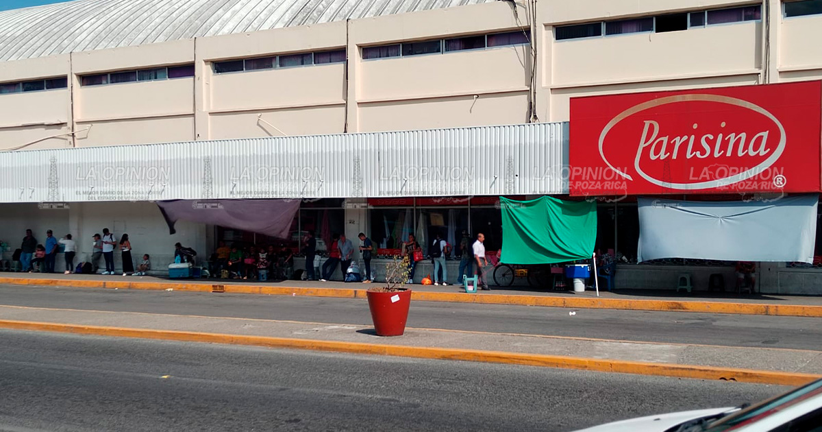 No hay taxis para la ruta Poza Rica-Cazones; acusan usuarios