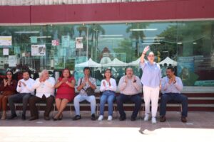 Llegan 3 camiones recolectores de basura y otras unidades motrices