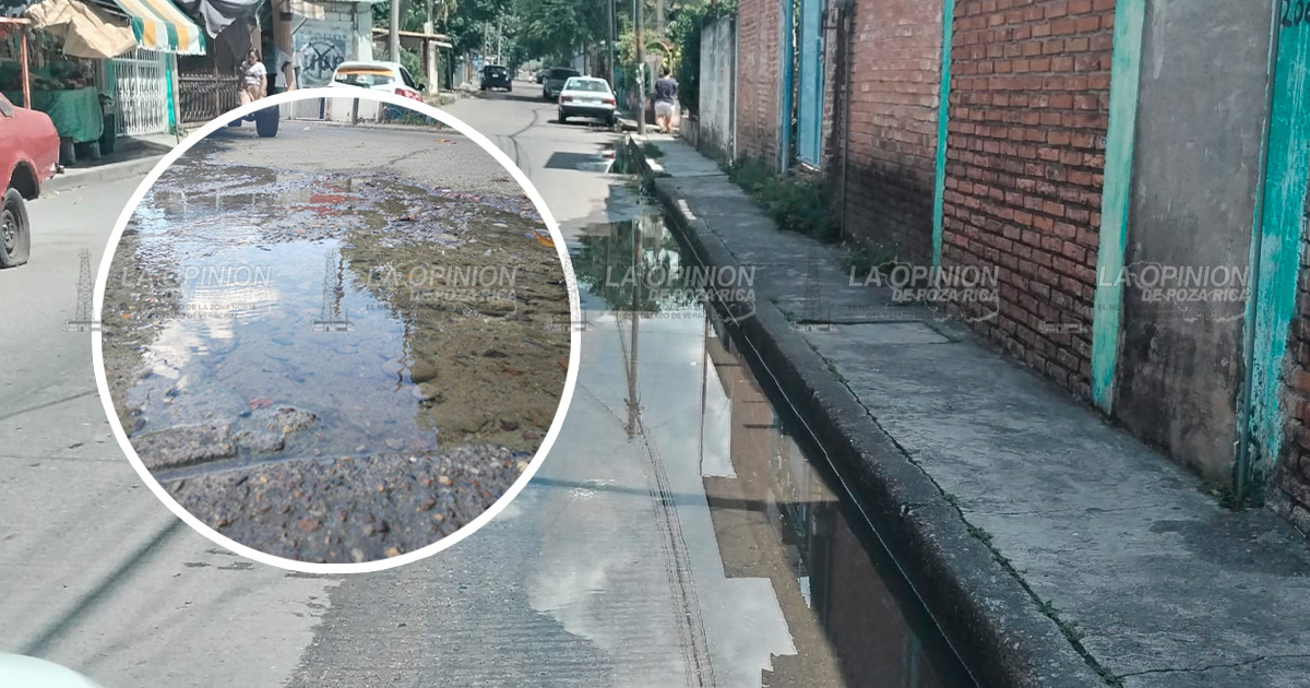 Miles de litros de agua potable terminan en el drenaje