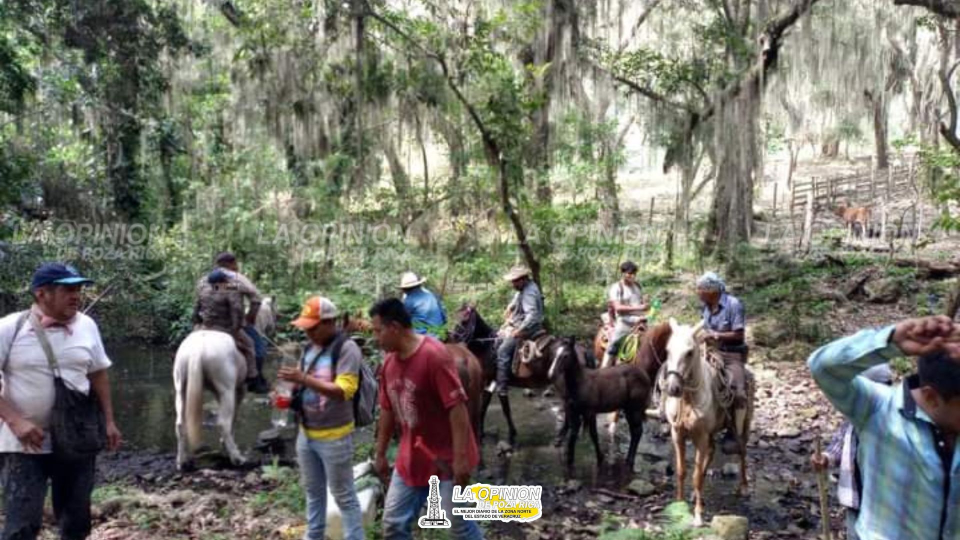 Se pierden tres personas En la Sierra de Otontepec