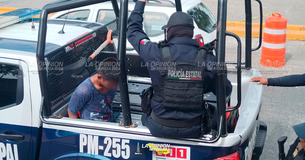 Se drogaba frente a Palacio Municipal