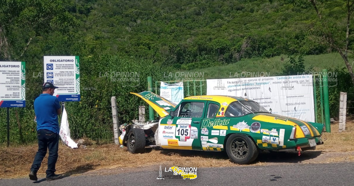 ¡Chocan autos en carrerapanamericana2023!