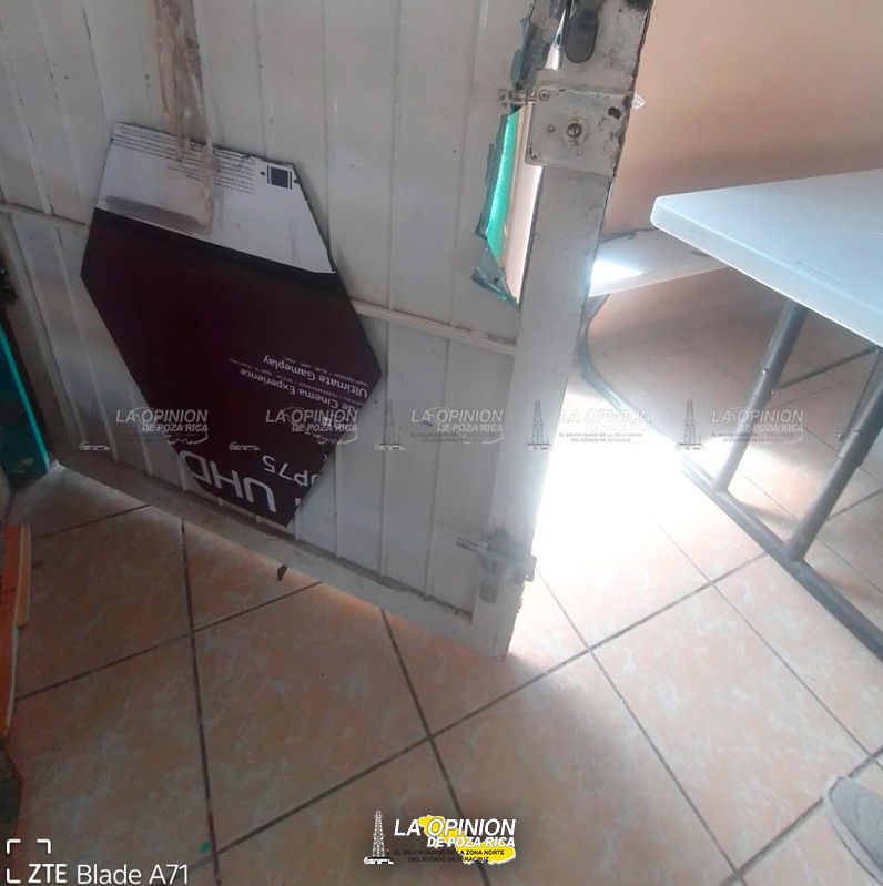 Roban escuela, a la vuelta de comandancia