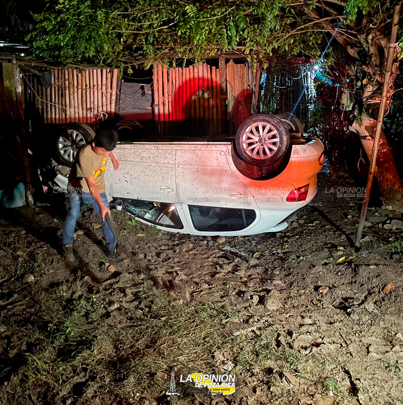 Terminó la parranda, volcando su unidad