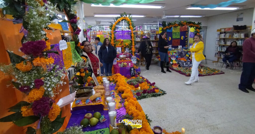 Bibliotecas públicas realizan muestra de altares de varios estados