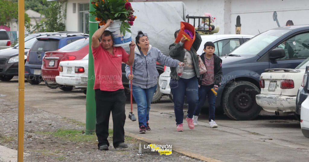Tránsito del Estado pone en marcha operativo Día de Muertos en panteones de Poza Rica
