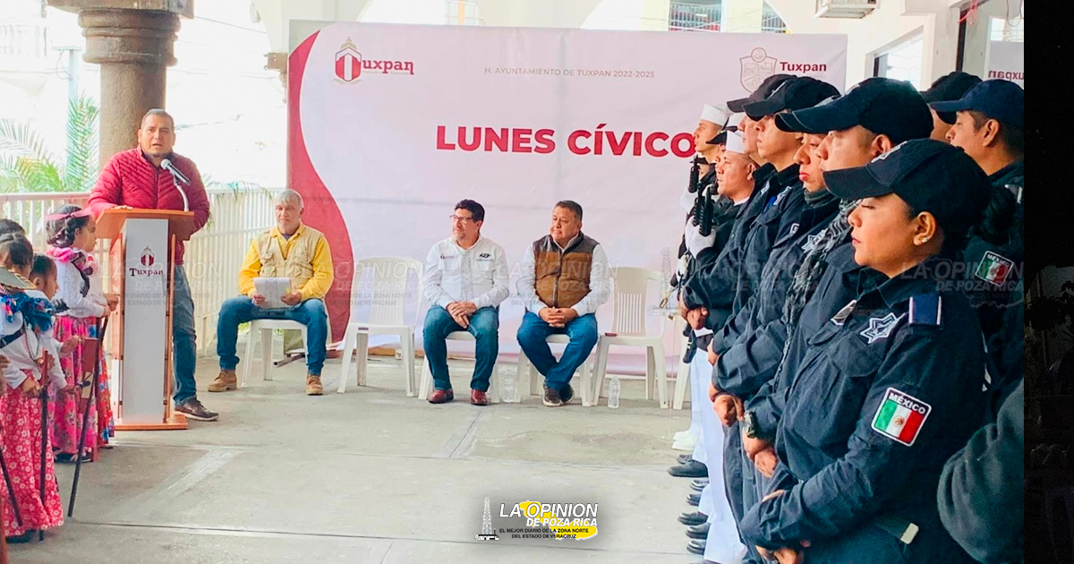 Realizan Lunes Cívico para conmemorar el CXIII Aniversario del Inicio de la Revolución Mexicana