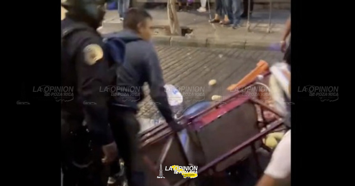 Policías tiran puesto de elotes a familia en el centro de CDMX… ‘¡Traen a un niño!’