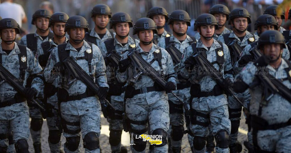 Más de 3 mil personas participaron en el desfile por la Revolución Mexicana