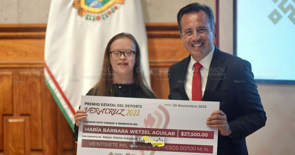 Por su perseverancia, esfuerzo y la disciplina reciben atletas el Premio Estatal al Deporte